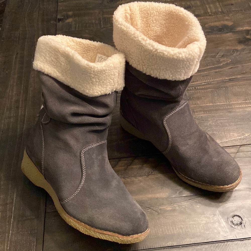 Land’s End Women’s Leather Faux Fur Boot